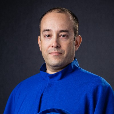 Professor Carlo's Headshot